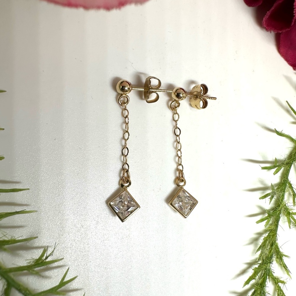 14K Gold ⚜️ Dainty Chain Dangling Cubic Zirconia Drop Earrings - Picture 3 of 12